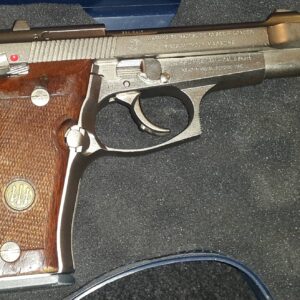 Pistol Beretta 84FS cal 9x17