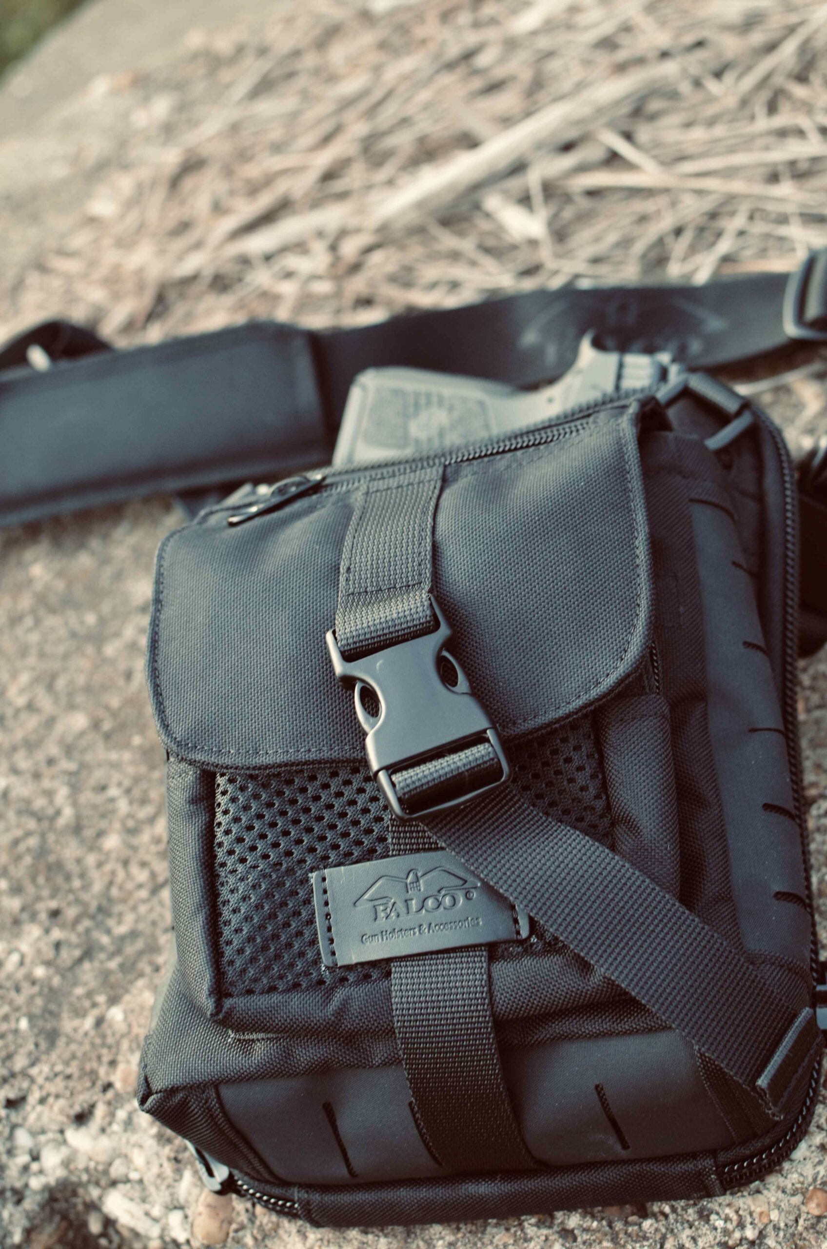 GEANTA PISTOL FALCO G101