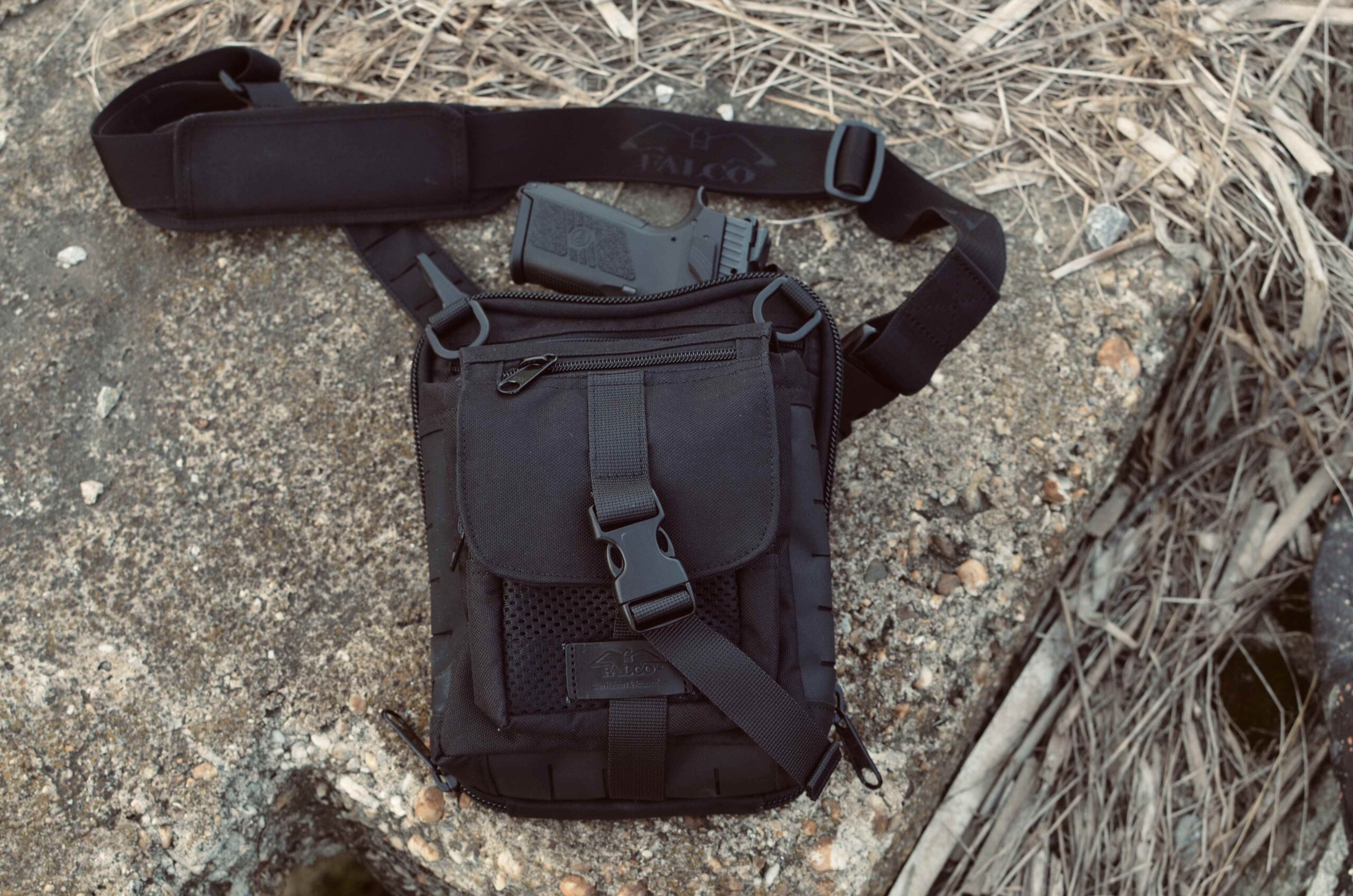 GEANTA PISTOL FALCO G101
